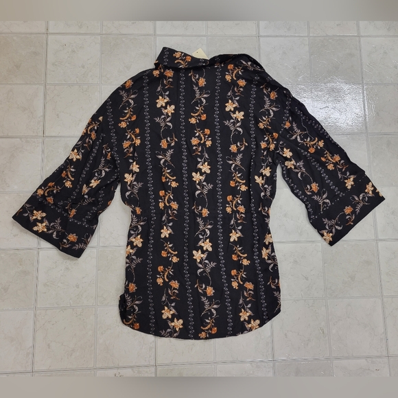 SALE 3 For $9 NWT Doe & Rae Button Down Cinch Waist Top with Collar Size Small - Picture 5 of 5